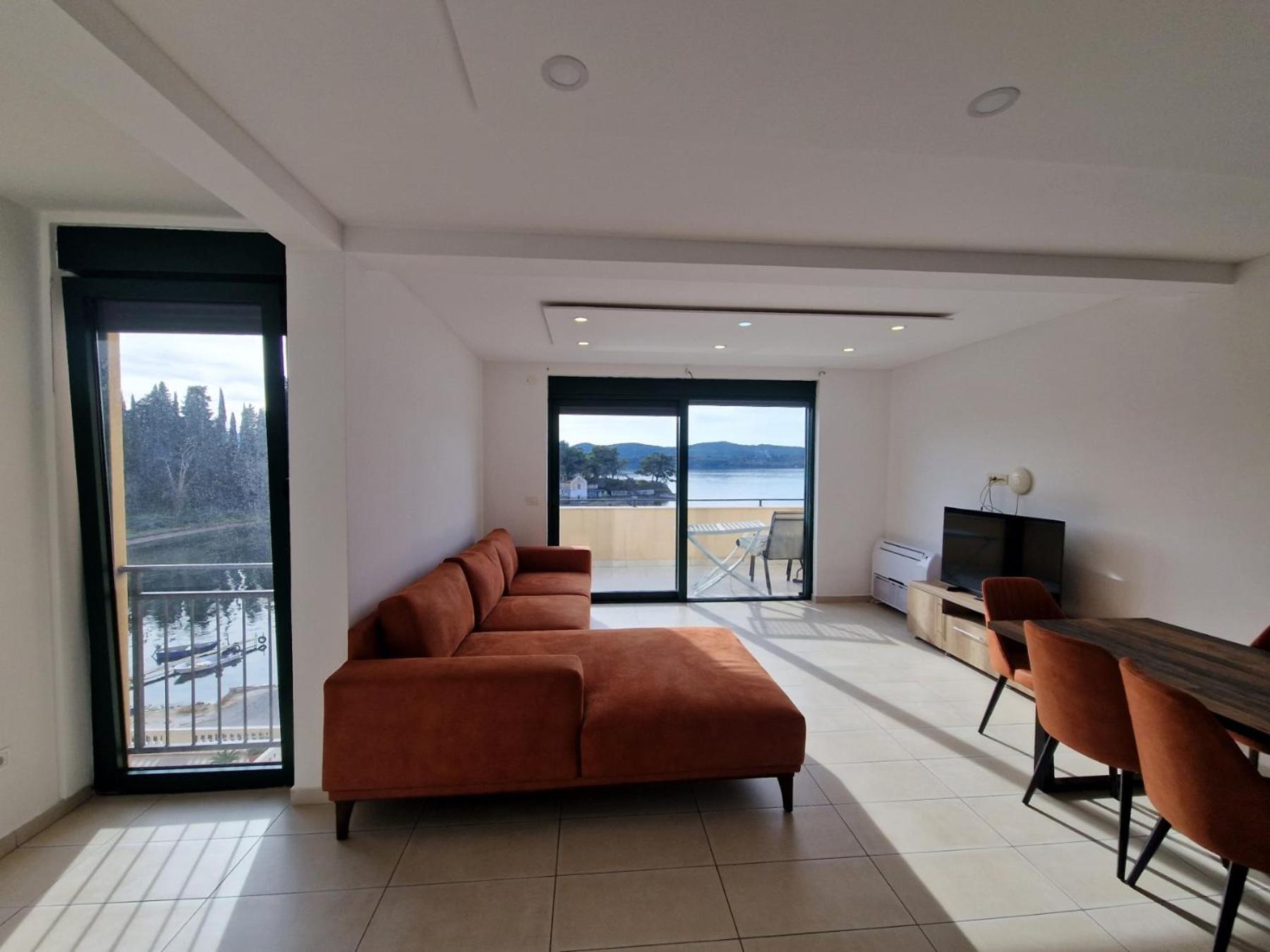 Appartement Tondo à Tivat Extérieur photo
