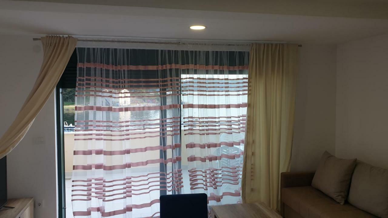 Appartement Tondo à Tivat Extérieur photo